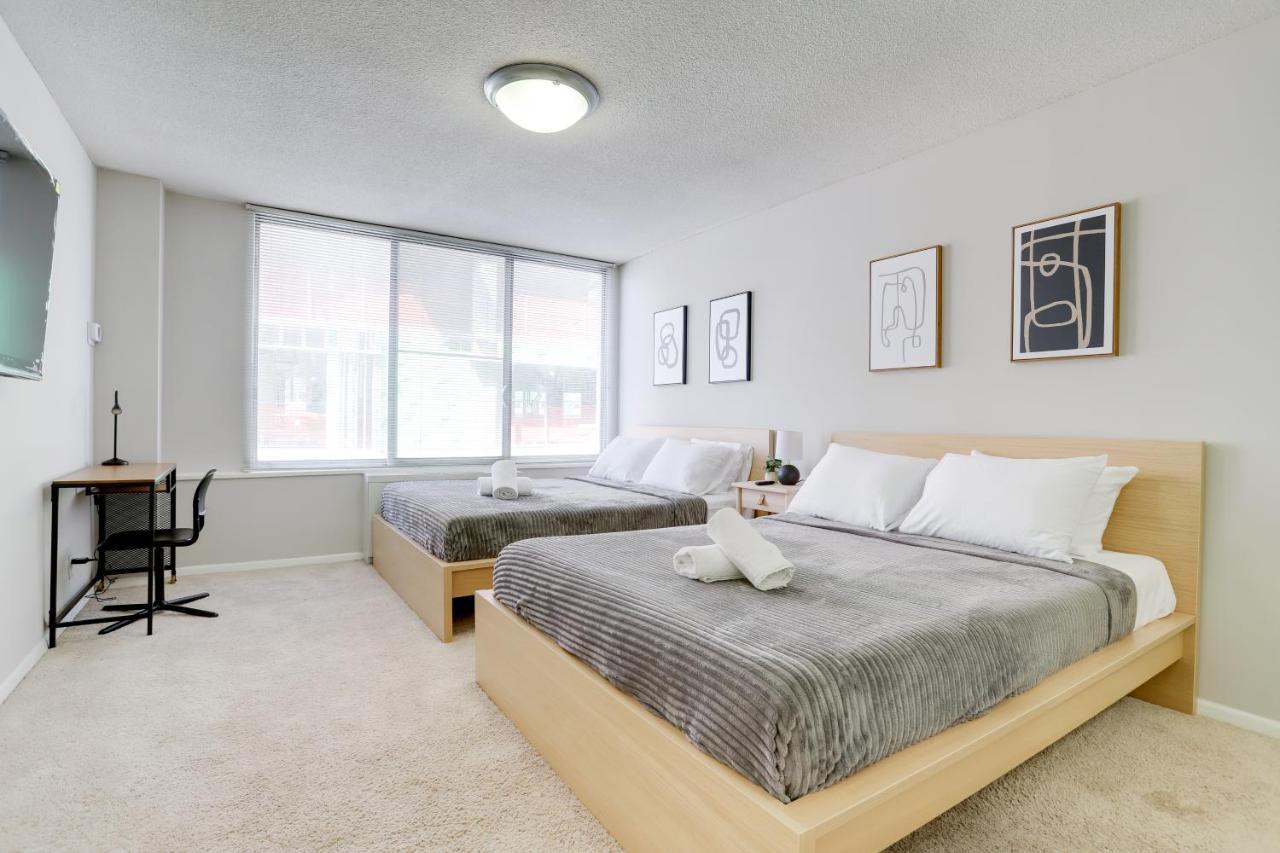 Modern Apartment At Crystal City Arlington Exteriör bild