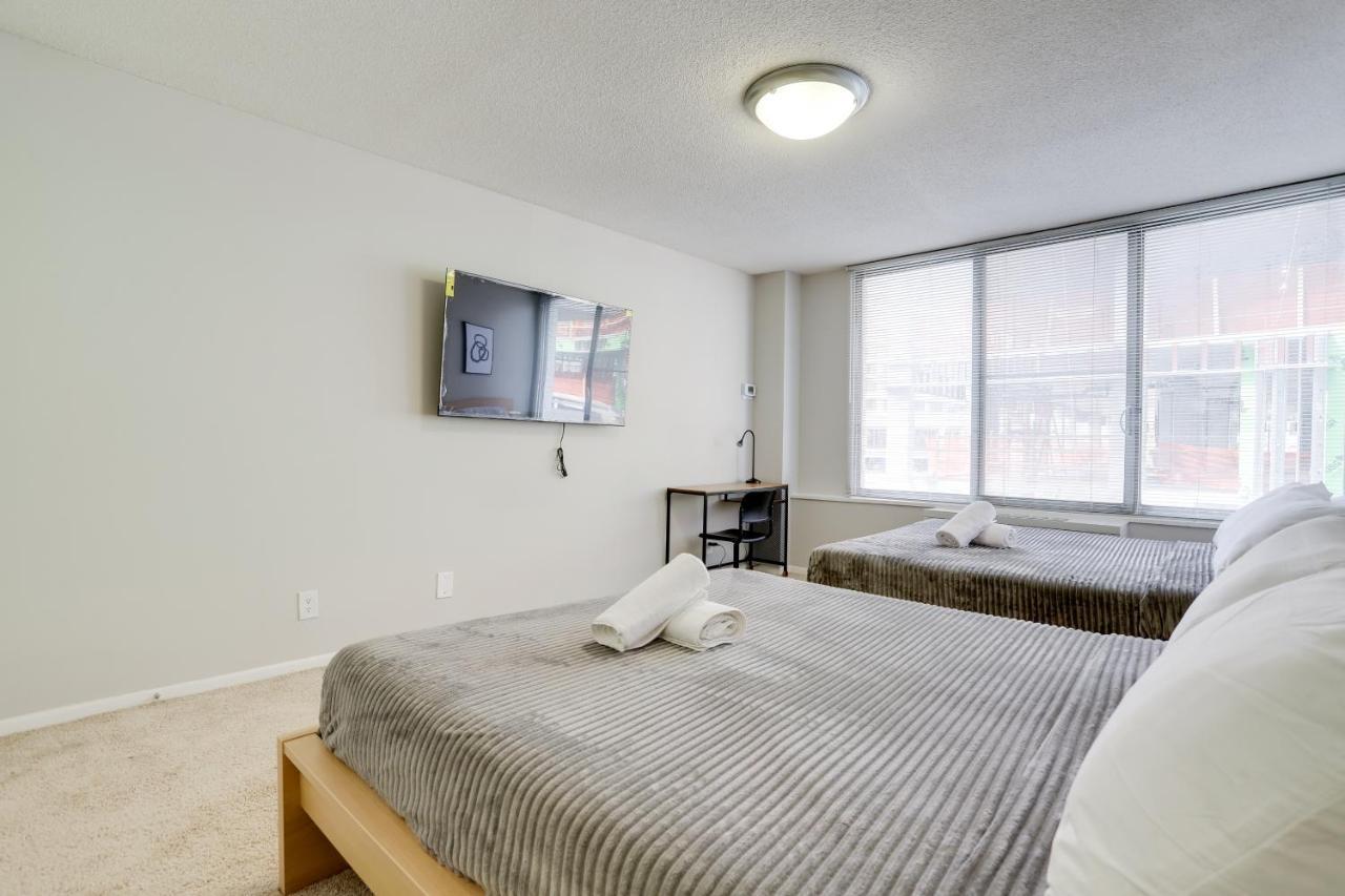 Modern Apartment At Crystal City Arlington Exteriör bild