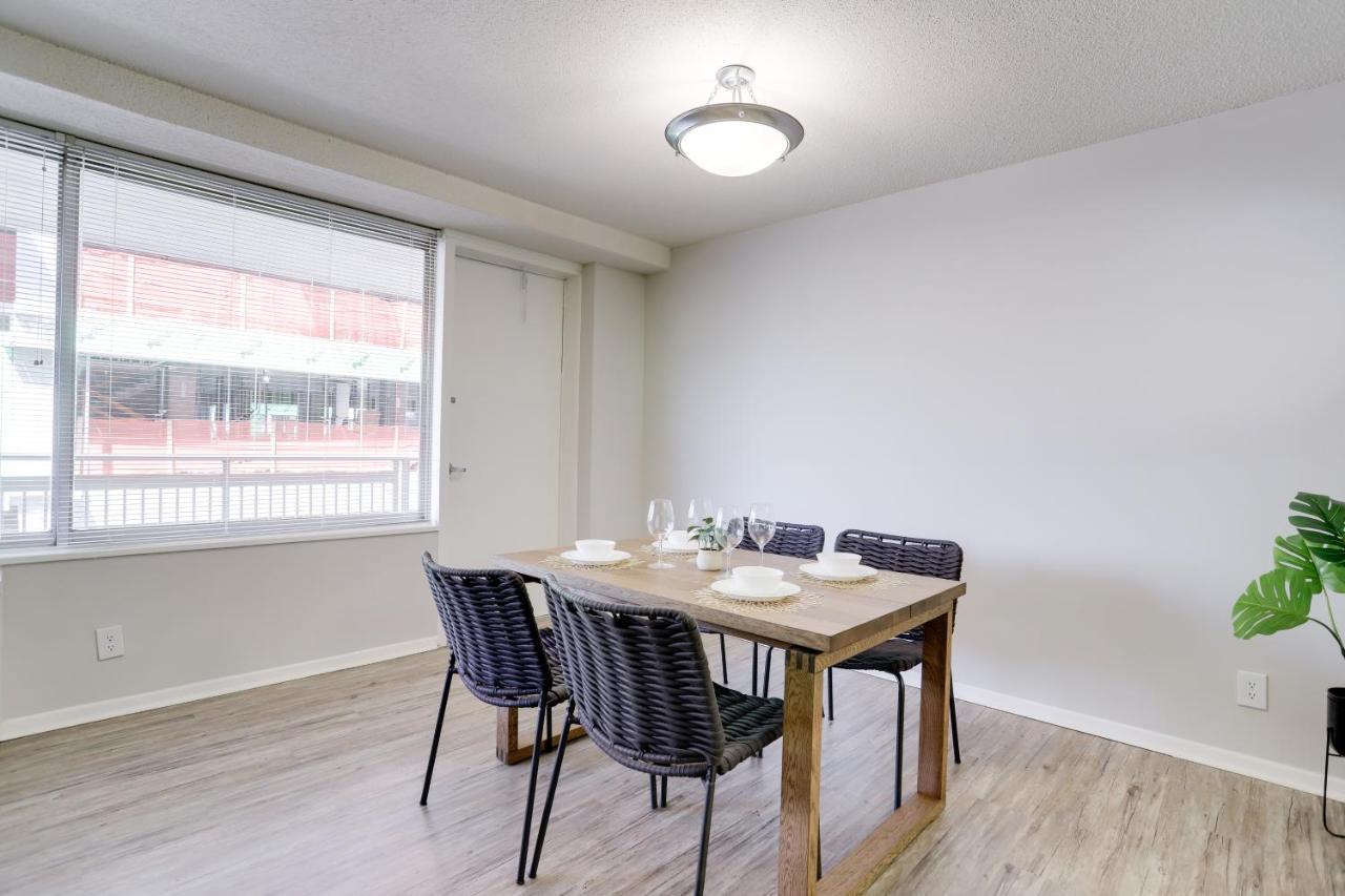 Modern Apartment At Crystal City Arlington Exteriör bild